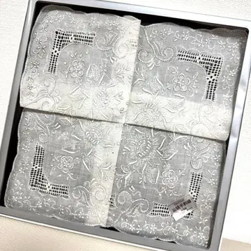 [ 미사용 새상품 ] SWATOW 자수 손수건 30cm x 30cm