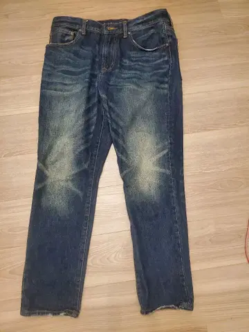 AMERICAN EAGLE 스트레이트 데님