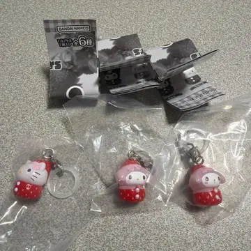 산리오 딸기 메지루시 액세서리