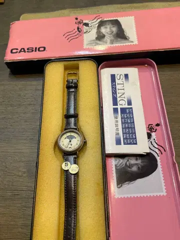CASIO STING 달과 별 디자인 시계