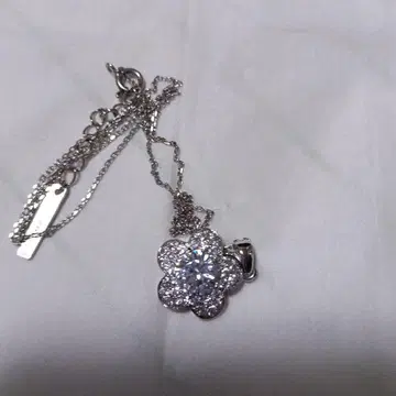 꽃 모양 크리스탈 펜던트 목걸이