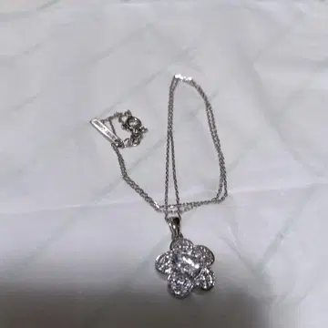 꽃 모양 크리스탈 펜던트 목걸이