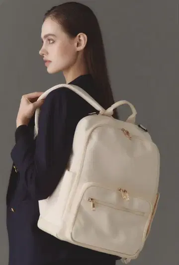 에밀리아 위즈 S Elegant Backpack