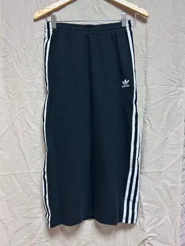adidas/아디다스 KNITTED SKIRT 스커트 타이트 스커트