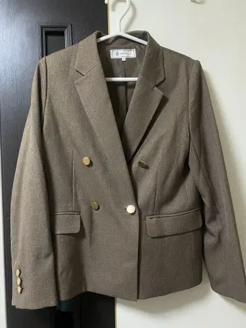 로페피크닉 금장 버튼 자켓