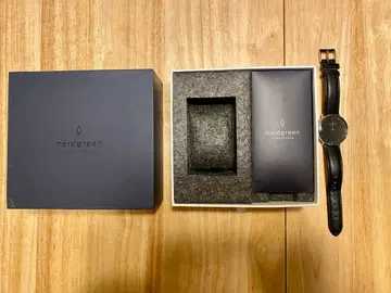 nordgreen 블랙 가죽 밴드 시계