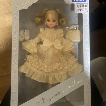 루카 크림색 인형 본체