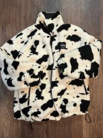 로데오 크라운 보아 플리스 소 화이트 블랙 애니멀 리버서블