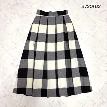 새상품급 sysorus 트위드 체크 턱 플레어 스커트 36