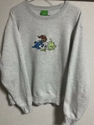 huf 자수 맨투맨