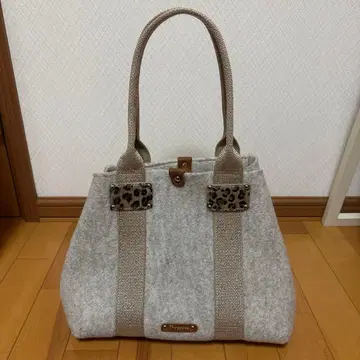 Treasure 탑카피 그레이 펠트 토트백