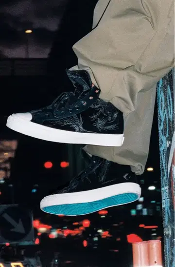 우에노 신페이 컨버스 하이컷