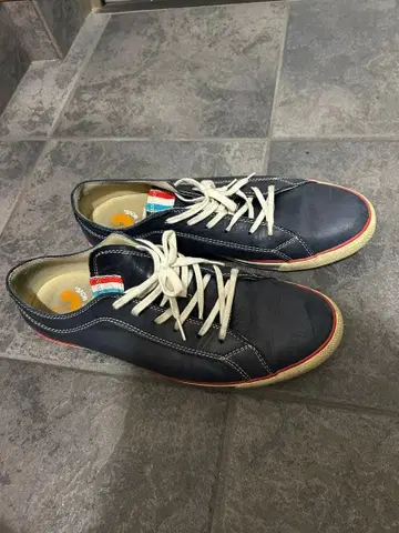 Single Note 네이비 스니커즈 11