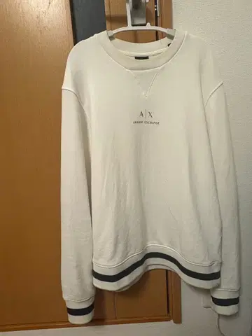 Armani Exchange 화이트 맨투맨 S