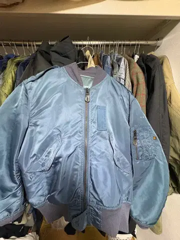MA-1 플라이트 자켓 파랑