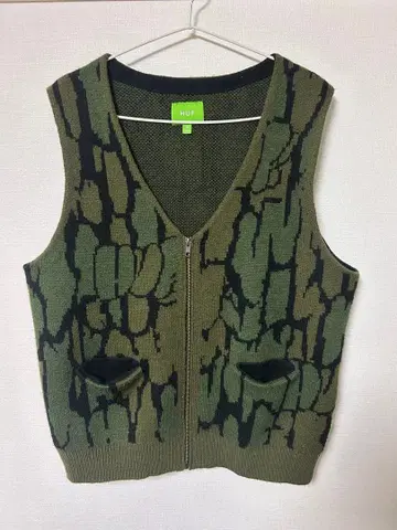 HUF 카모플라쥬 패턴 베스트 M 사이즈