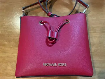 MICHAEL KORS 레드 숄더백