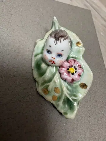 타카베 미나 씨 브로치