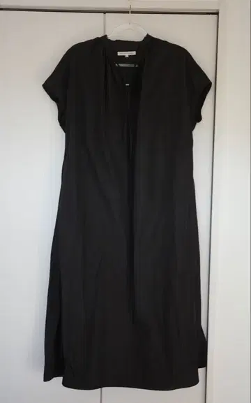 23구 에비하라 유리 콜라보 반팔 원피스 블랙