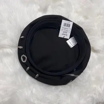 DimMoire 매혹의 로고 리벳 베레모 Black