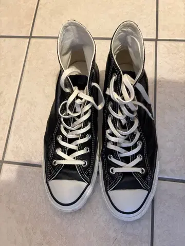 Converse 블랙 하이컷 스니커즈