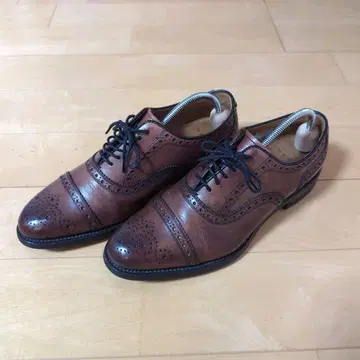 REGAL 브라운 가죽 스트레이트 팁 메달리온 25.5cm