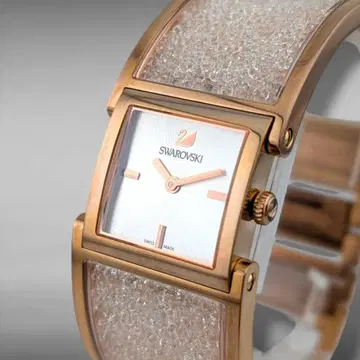 [ 새상품 배터리 작동 ] 스와로브스키 크리스탈 라인 뱅글 워치 손목시계