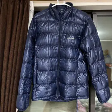 새상품급 mont-bell 인기 색상 네이비 스페리오 다운 자켓