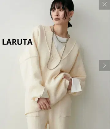 LARUTA 폴리 고마 자카드 소매 절개 풀오버