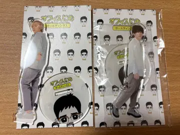 오피스에의 아크릴 스탠드 사진 세트