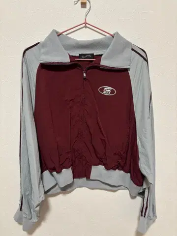 WHO'S WHO gallery 트랙 자켓