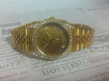 R-1 골드 스테인리스 스틸 시계