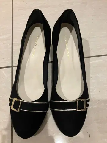 블랙 펌프스 23.5cm JELLY BEANS