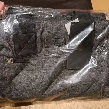 다크 그레이 퀼팅 마더백