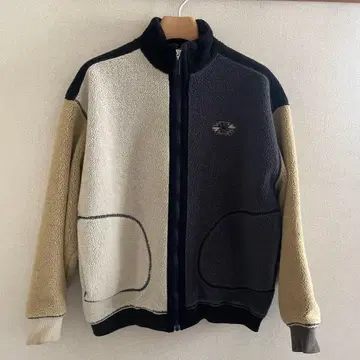 산타페 크레이지 패턴 보아 플리스 블루종 스탠드 카라