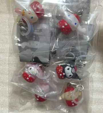 산리오 산리오 캐릭터즈 딸기 메지루시 액세서리 컴플리트