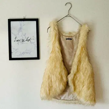 리셰 글래머 페이크 퍼 베스트 / 슬리브리스 M 사이즈