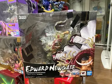 흰 수염 피규아트 zero 받침대 없음