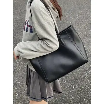 가죽 블랙 토트백