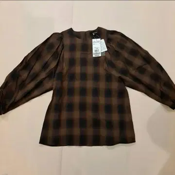 새상품 브라운 체크 상의 반값 이하