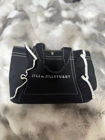 [ JILL by JILLSTUART ] 프릴 토트 스몰 블랙