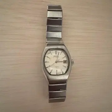 세이코 조이풀 자동 와인딩 변형 각도 그레이 문자판