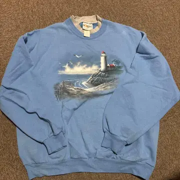 MORNING SUN 파랑 등대 프린트 맨투맨 L