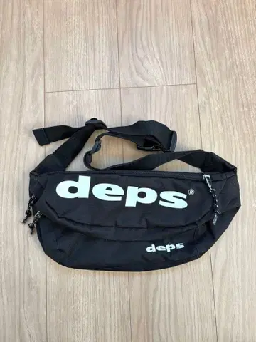 deps (뎁스) 바디백 웨스트 파우치 블랙