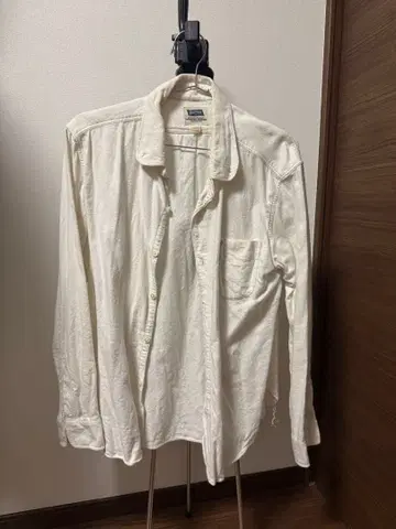 Pherrow's 화이트, 크림색 긴팔 셔츠 L 사이즈