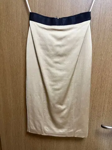 베이지 타이트 스커트 블랙 허리 밴딩 D&G