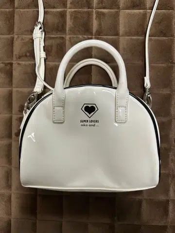 니코앤드와 슈퍼라버즈 콜라보 상품 숄더 핸드백 잡화