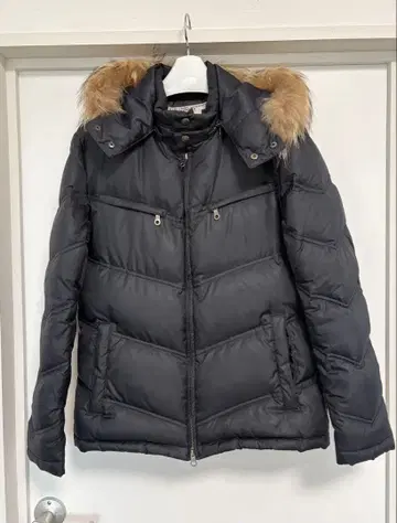 캐서린 햄넷 다운 자켓