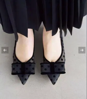 LE TALON 포인티드 튤 리본 플랫