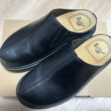 닥터 마틴 SAN 뮬 사보